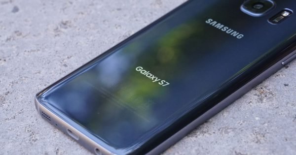 Samsung Pulls Plug on Galaxy S7 Updates Four Years Later