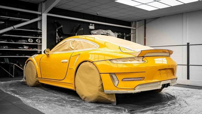 Porsche 911 GT3 RS Gets 100 Hours Of Body And Paint Pampering